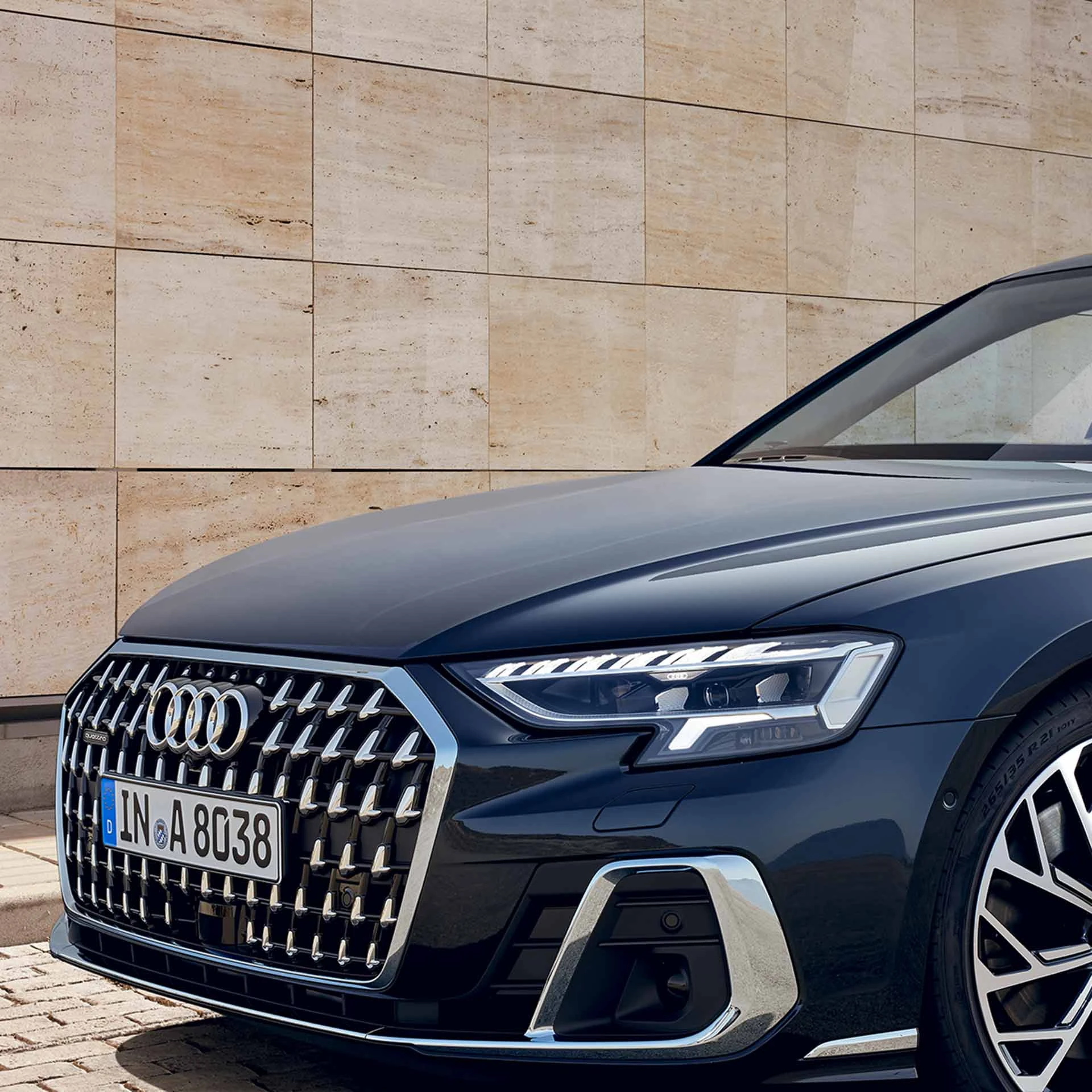 Audi A8 L – Lưới tản nhiệt bề thế