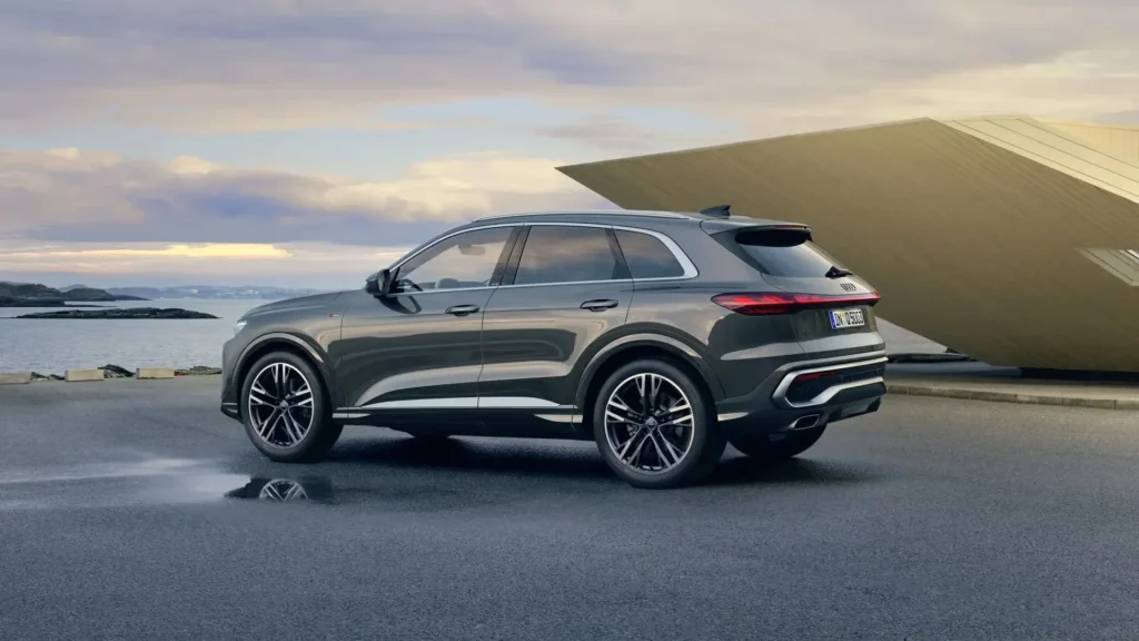 Audi Q3 và Audi Q5 hoàn toàn mới chính thức có mặt tại Audi Hà Nội