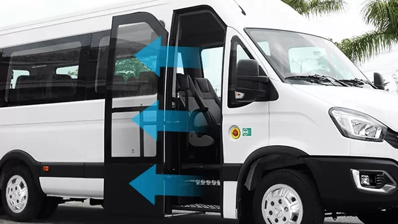 IVECO Daily Plus – Cửa Swing Door