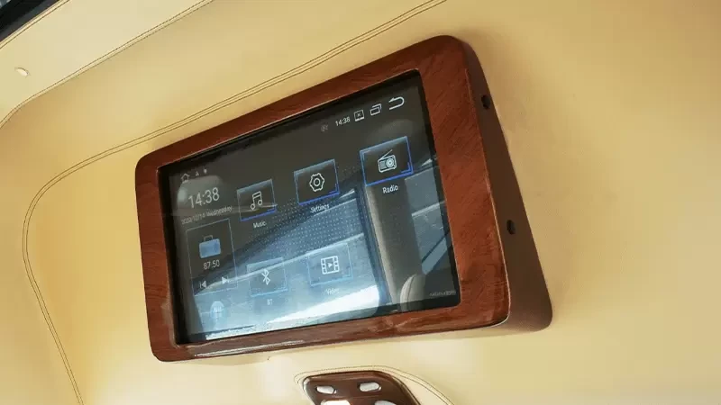 IVECO Daily Plus Premium – Màn hình 21 inch